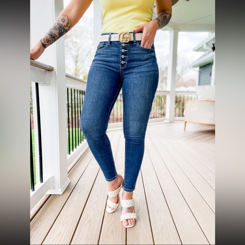 Judy Blue medium wash high rise button fly skinny